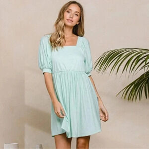Women's Short Puff Sleeve Square Neck Dress